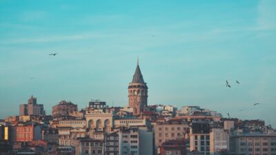 Galata kulesi yıllara meydan okumaya devam ediyor