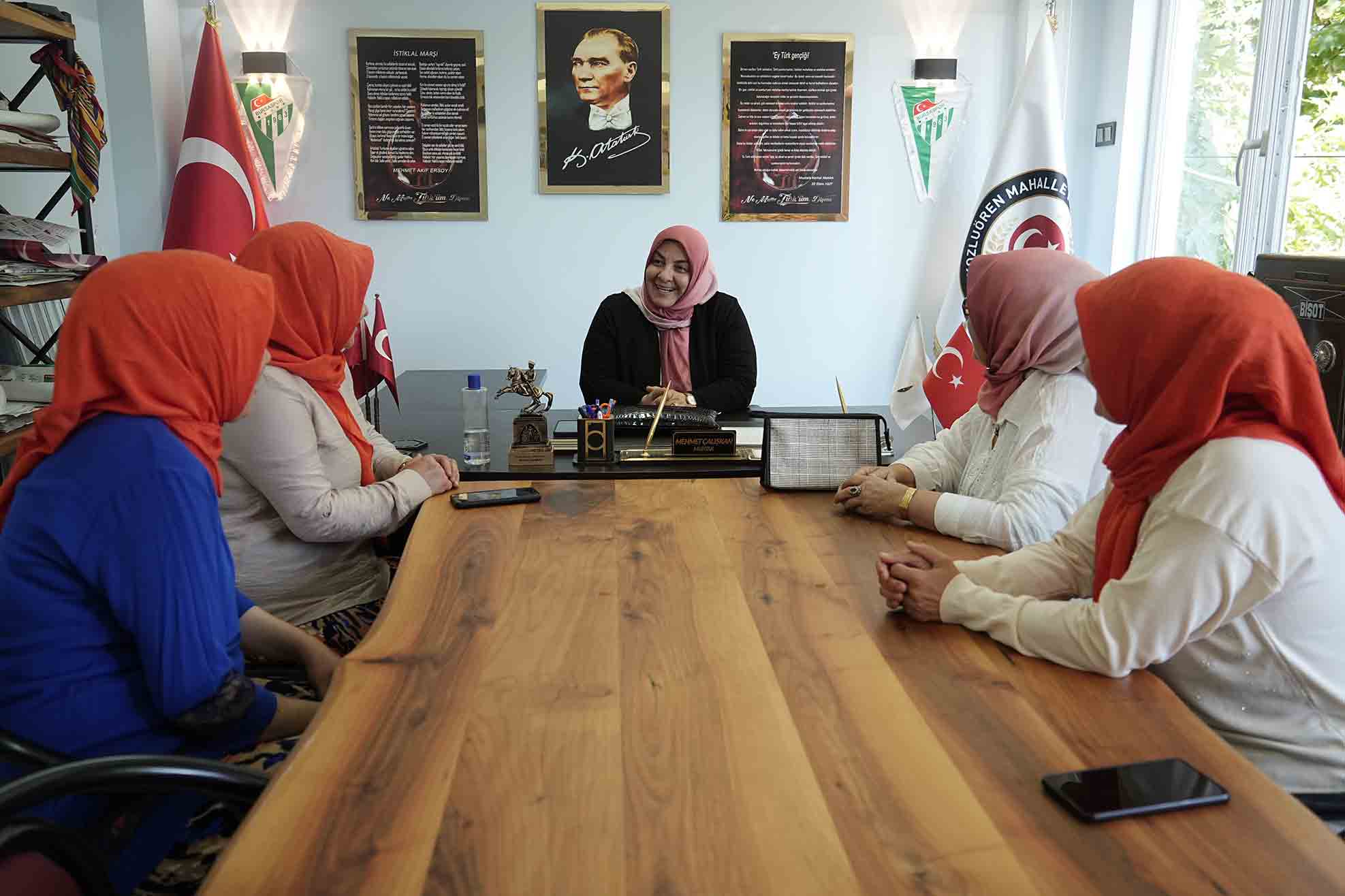 Bu köyde kadınlar hakimiyet kurdu, erkekler mehterle köyü terk etti