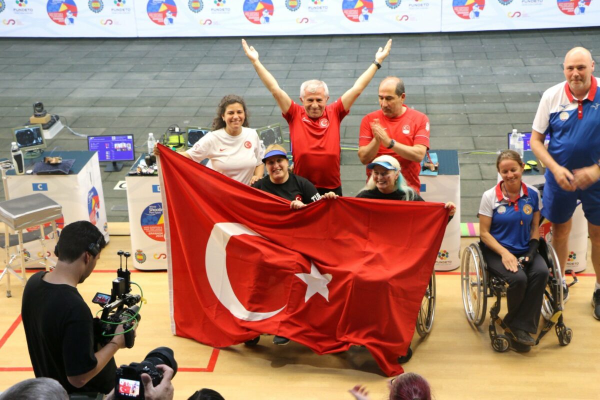 Bursa’da Avrupa Zaferi! Aysel Özgan Avrupa Şampiyonu oldu!