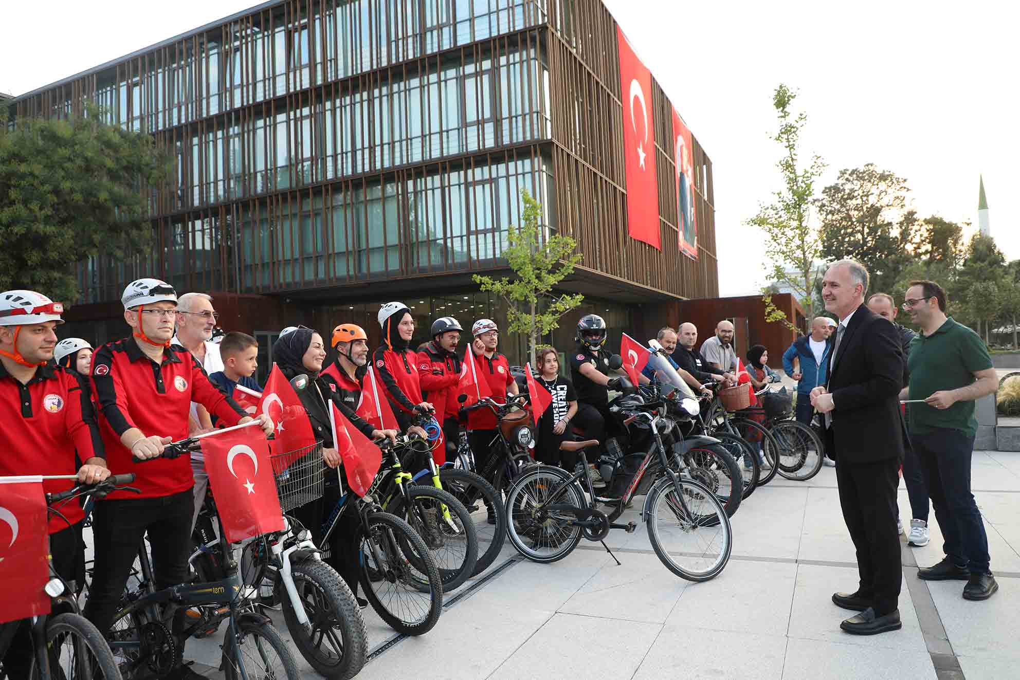 İnegöl’de zaferden kurtuluşa pedal basıldı