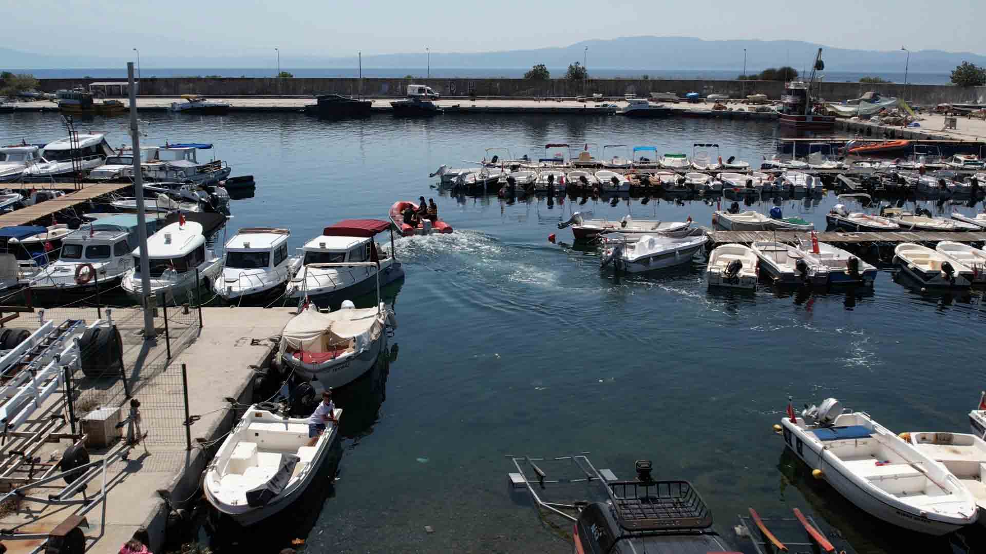 Marmara Denizi’nde kaybolan 2 tersane işçisini arama çalışmaları 42’nci saatinde