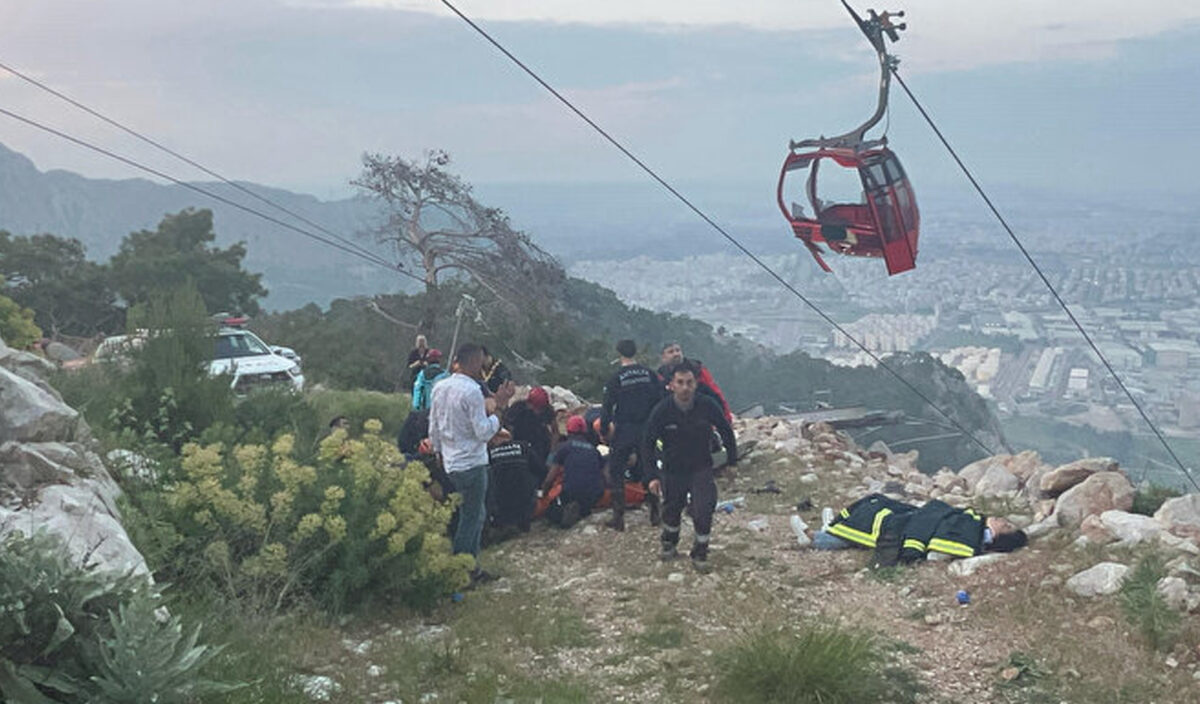 Teleferik Kazasında şok rapor: Devrilen direğin cıvataları sıkılmamış