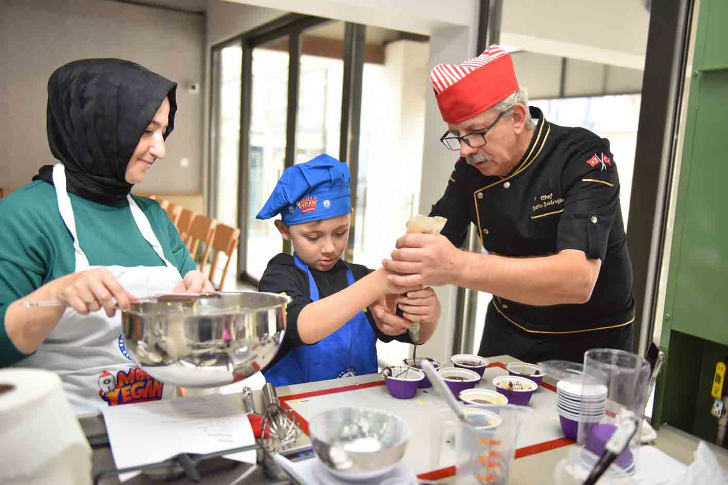 Yıldırım’ın minik aşçıları iş başında