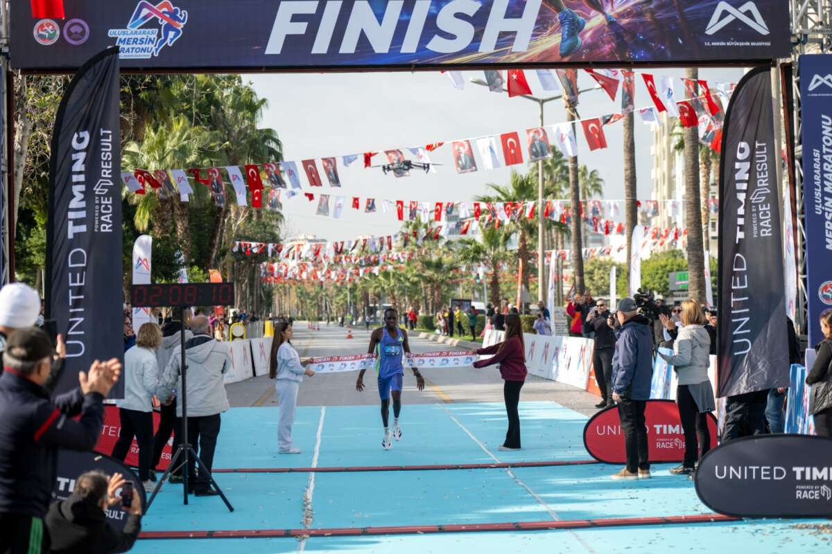 6. Uluslararası Mersin Maratonu’nda Türkiye rekoru kırıldı