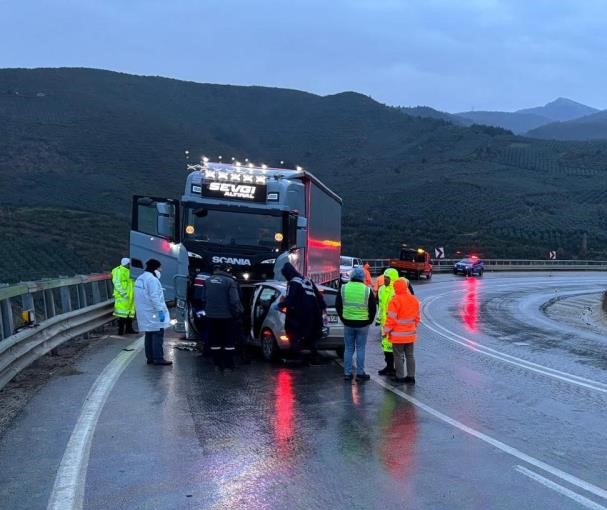 Bursa'nın İznik ilçesinde tır