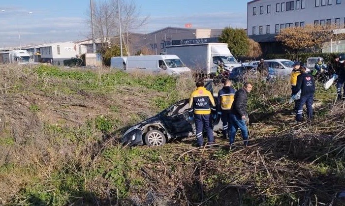 Bursa'da bir kamyonet, kırmızı