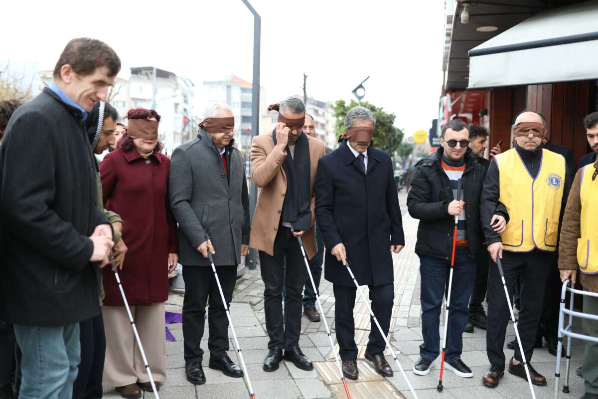 Gemlik’te görme engelli bireylere dikkat çekildi