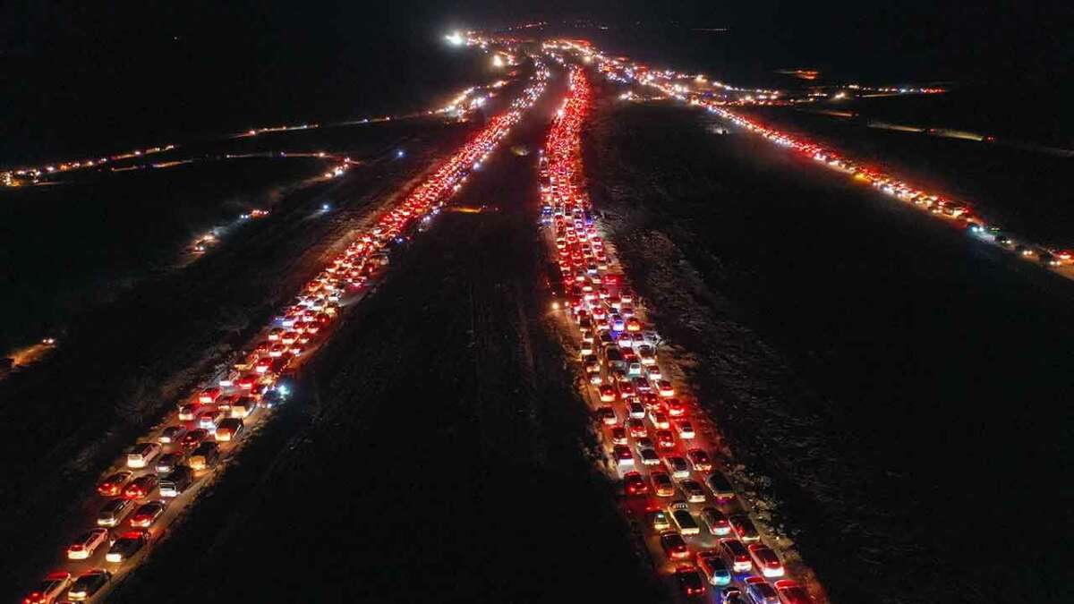 Suriye’de 61 yıllık rejim çöktü, Şam’a dönüş başladı