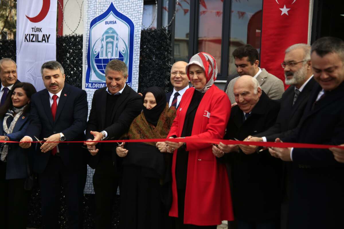 Türk Kızılay 45’inci aşevini Bursa’da açtı