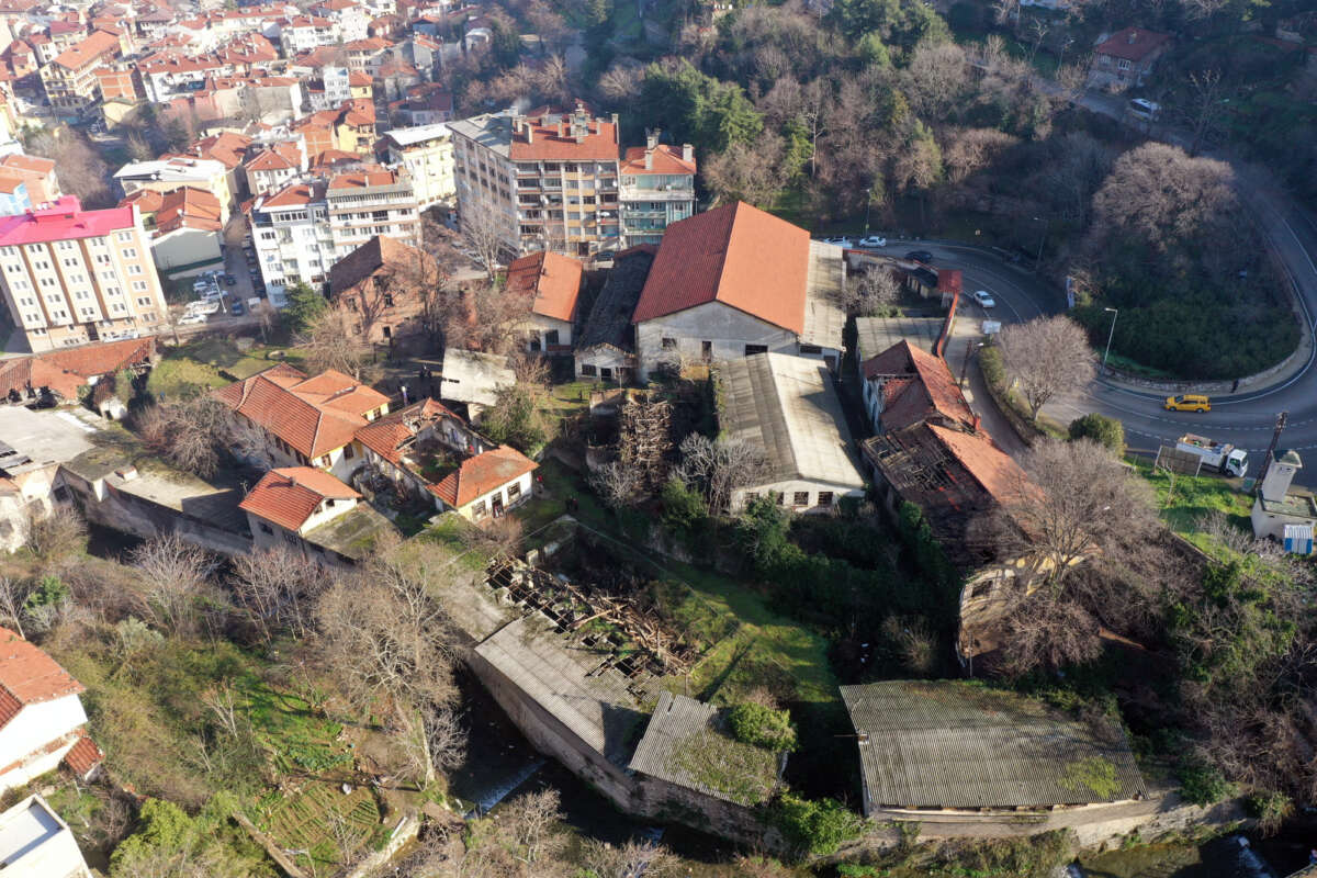 Bursa’da Tarihi ipek fabrikası ortak akılla ayağa kalkıyor