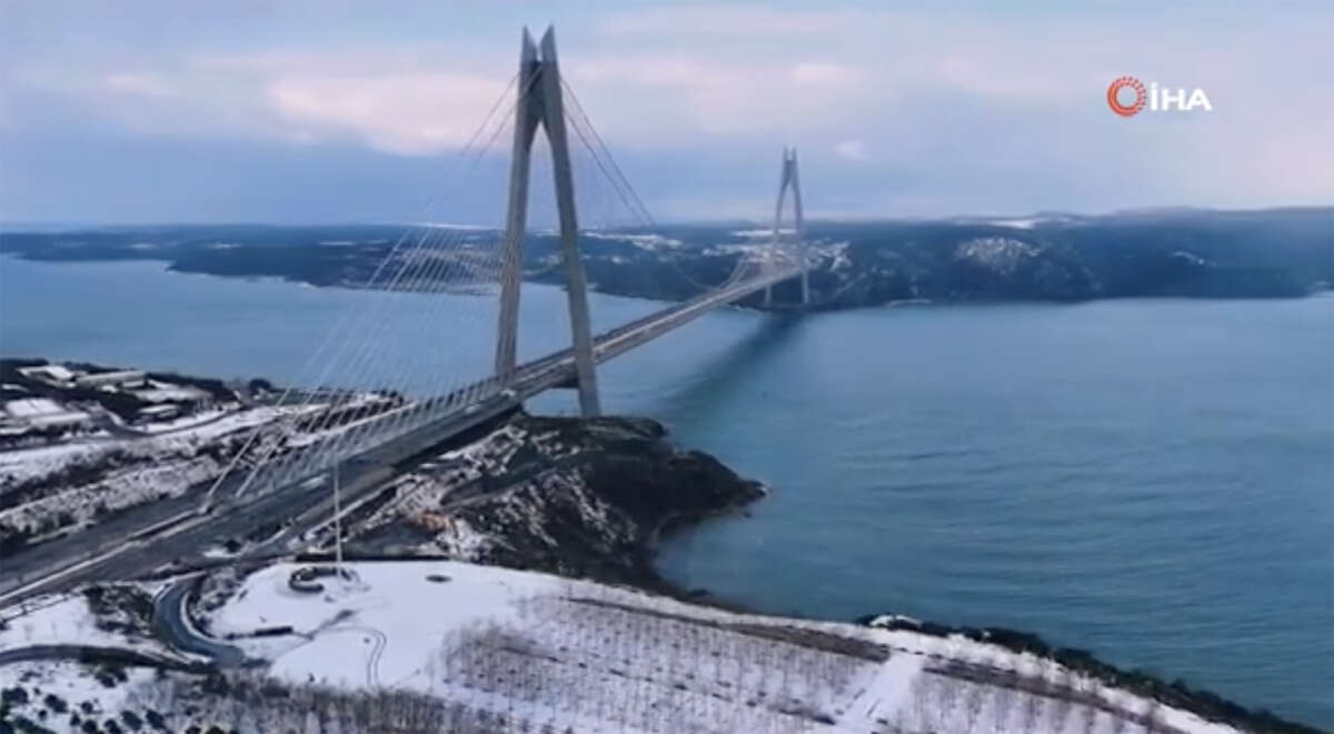  Yavuz Sultan Selim Köprüsü çevresi beyaz örtüyle kaplandı