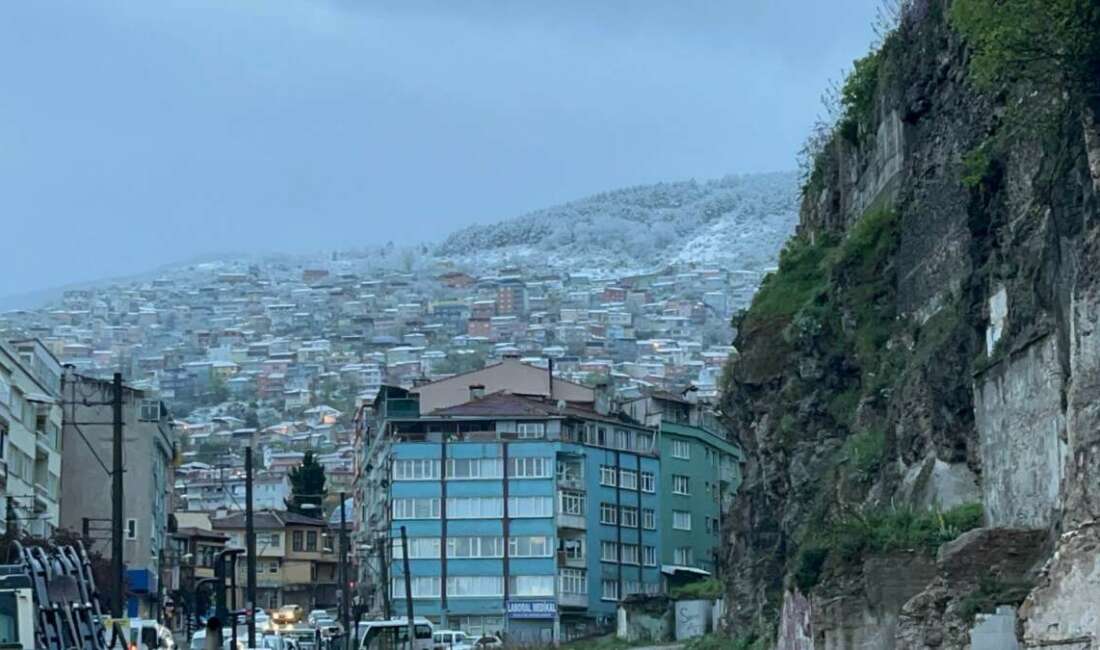 Bursa'da nisan ayında yağan