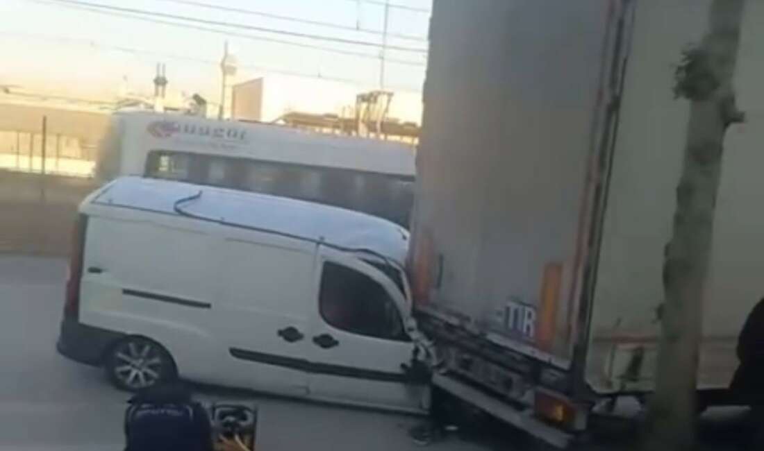 Bursa’da emniyet şeridinde bekleyen