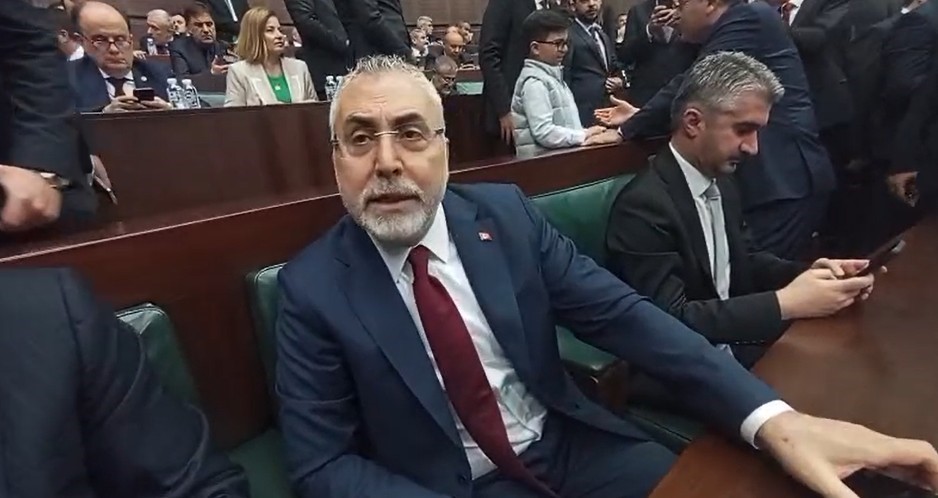 Bakan Işıkhan: “(Kamu Toplu İş Sözleşmeleri Çerçeve Protokolü) Bir araya gelip ortak bir noktada buluşacağız”