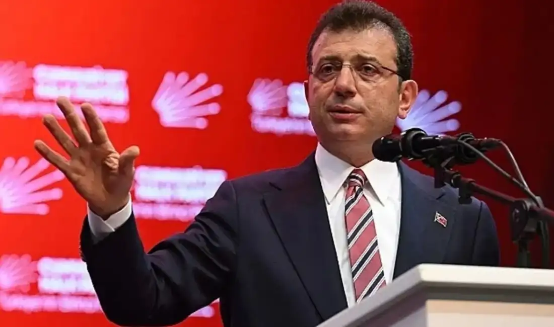 Ekrem İmamoğlu ve beraberindeki